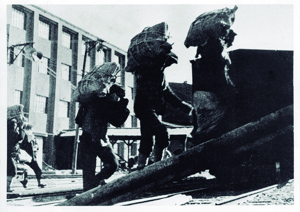 My Time with Father in the Hungnam Labor Camp - Part 1 5 ed19-3