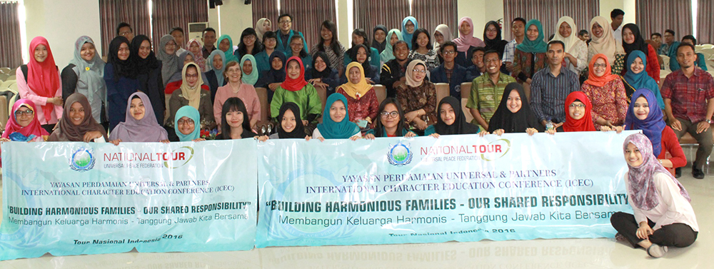 Indonesia: National Tour 2016 – Building Harmonies Families 1 indo-upf16-76