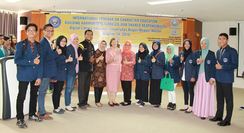 Indonesia: National Tour 2016 – Building Harmonies Families 2 indo-upf16-78