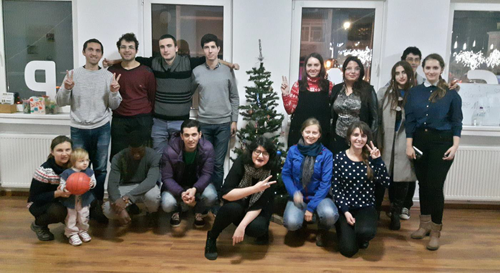 Friday Open HoonDokHae Discussion: National Day of Romania 1 roma carp21214 6