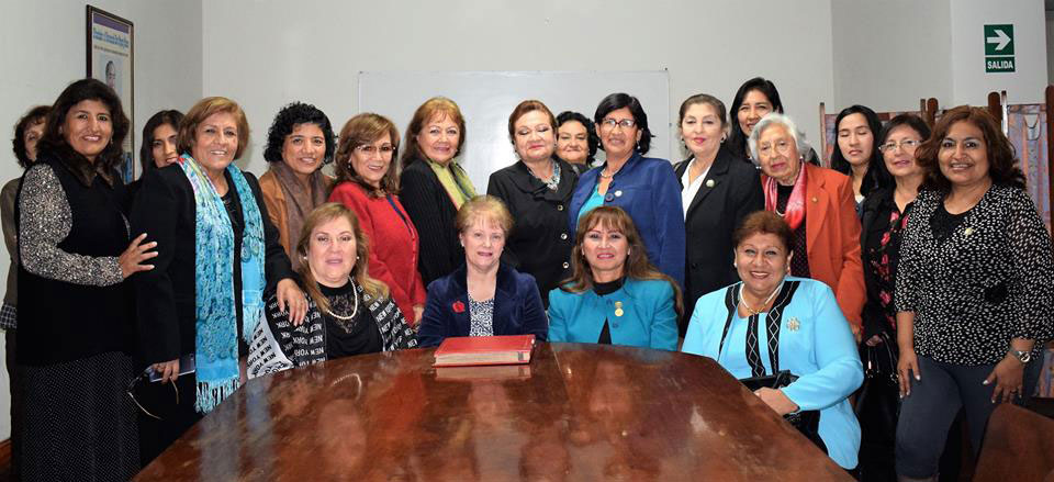 Sisterhood Dinner with women leaders of Peru 1 pr wfwp 1