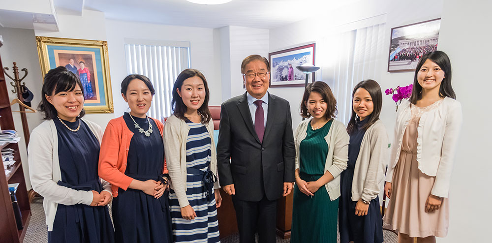 USA: Cheon Il Guk Missionaries Feel True Mother’s Love in New York 1 us clkm 2