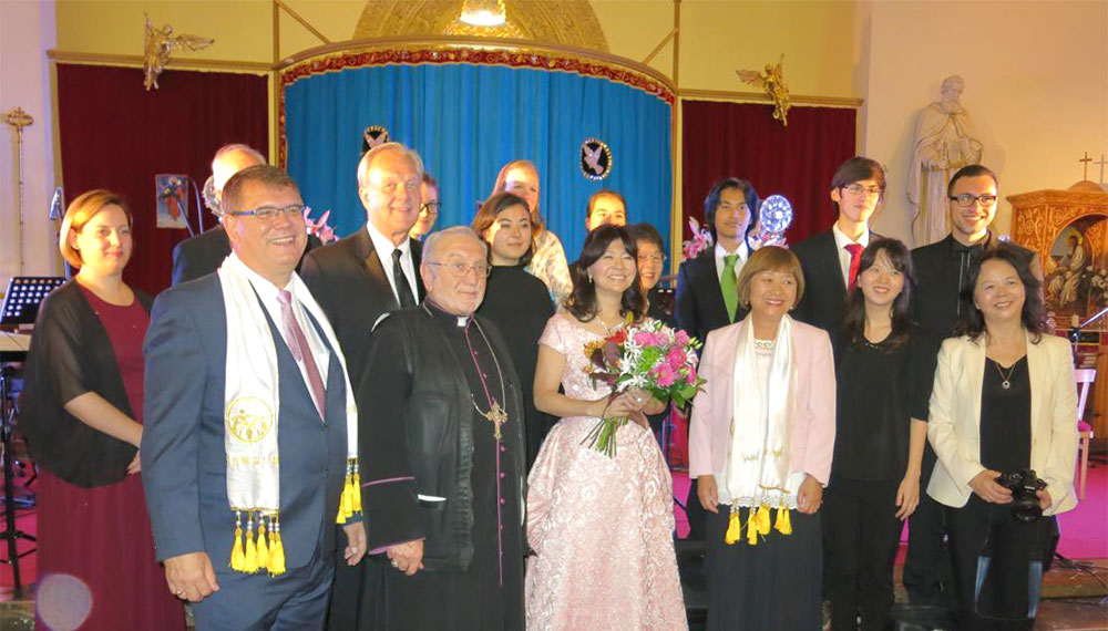 Austria: Charity Concert and Blessing for Syrian Refugee Families 2 au bs 3