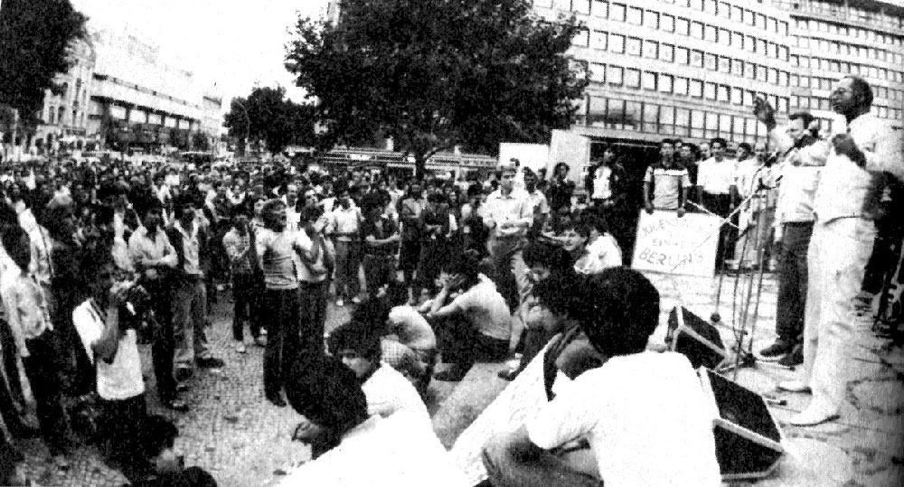 The Breakdown of the Berlin Wall 4 ed bw 6