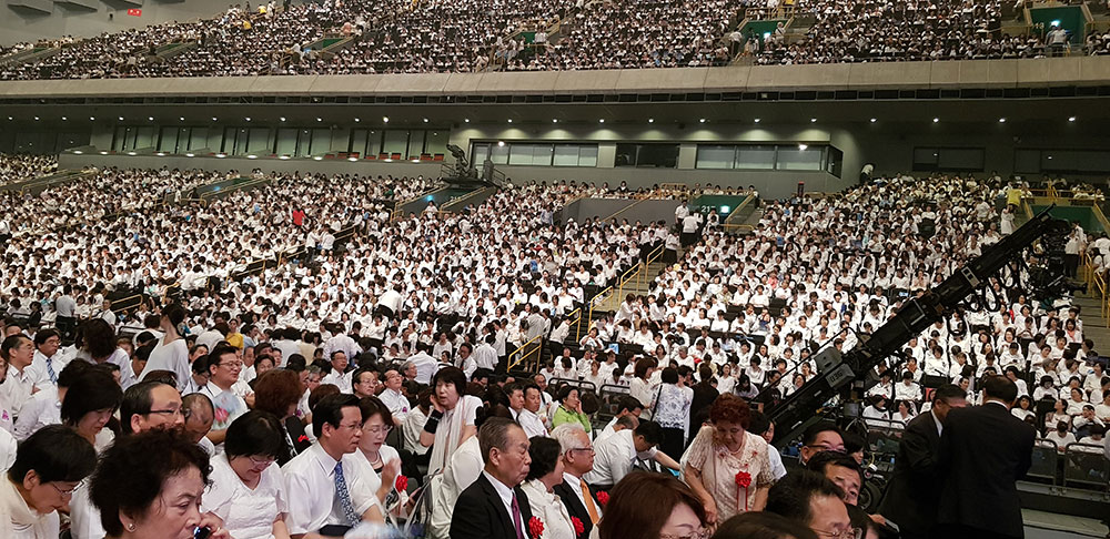 True Mother at the 60th Anniversary of FFWPU Japan 3 jp71 5