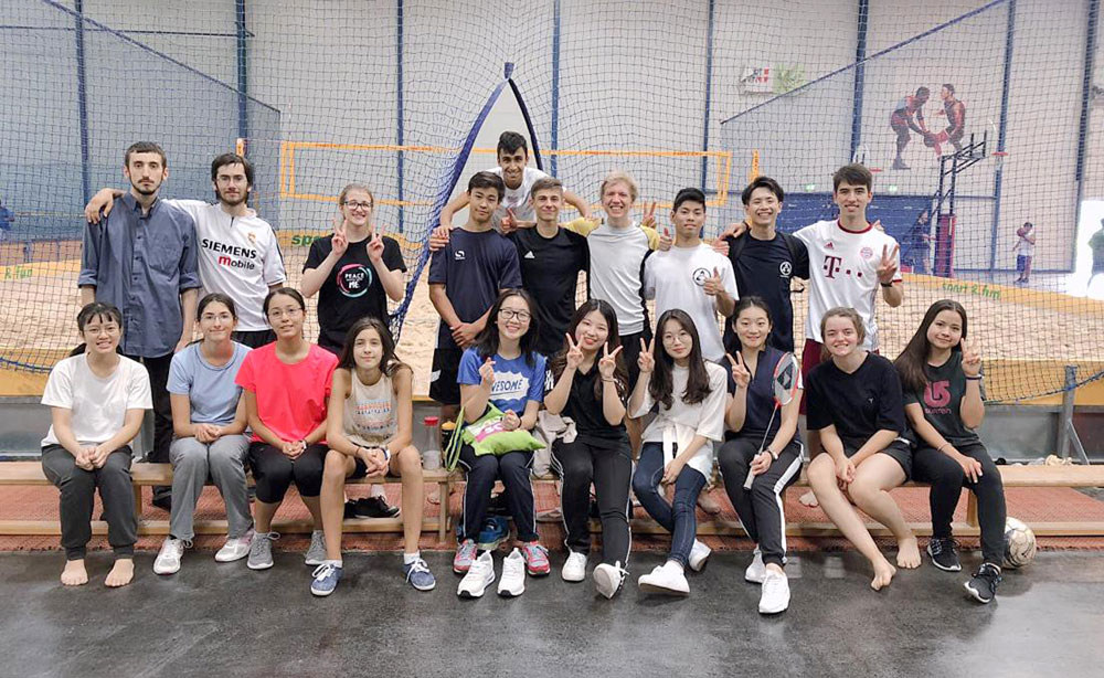 Austria: SunMoon Missionaries on Internship in Vienna and new CARP leader 2 au smui 1