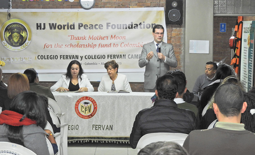 Colombia: HJ World Peace Foundation’s Scholarship for 30 Students 1 co scs 3