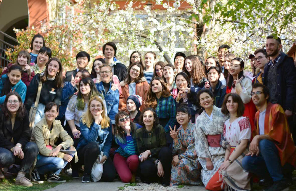 Romania: Intercultural Event – One Family under God 1 ro ws 2