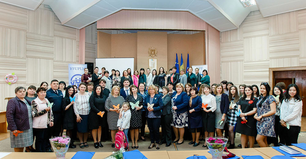 Moldova: International Family Day 1 mo fd 2