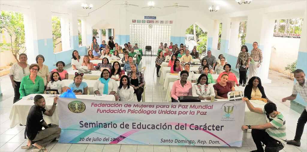 Dominican Republic: Character Education Seminar 2 dr wfwpse 1