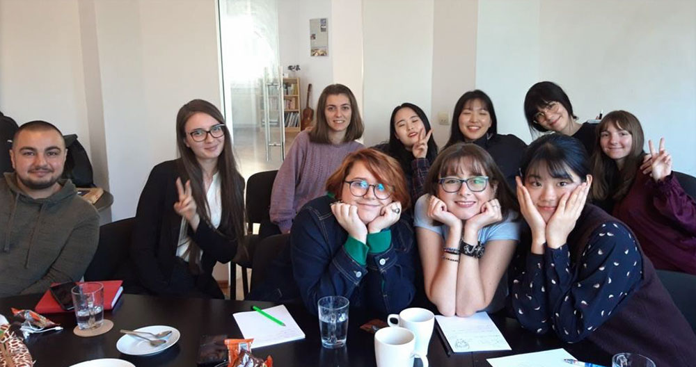 Romanian: One-Day Divine Principle Workshop for the Youth 1 ro yu