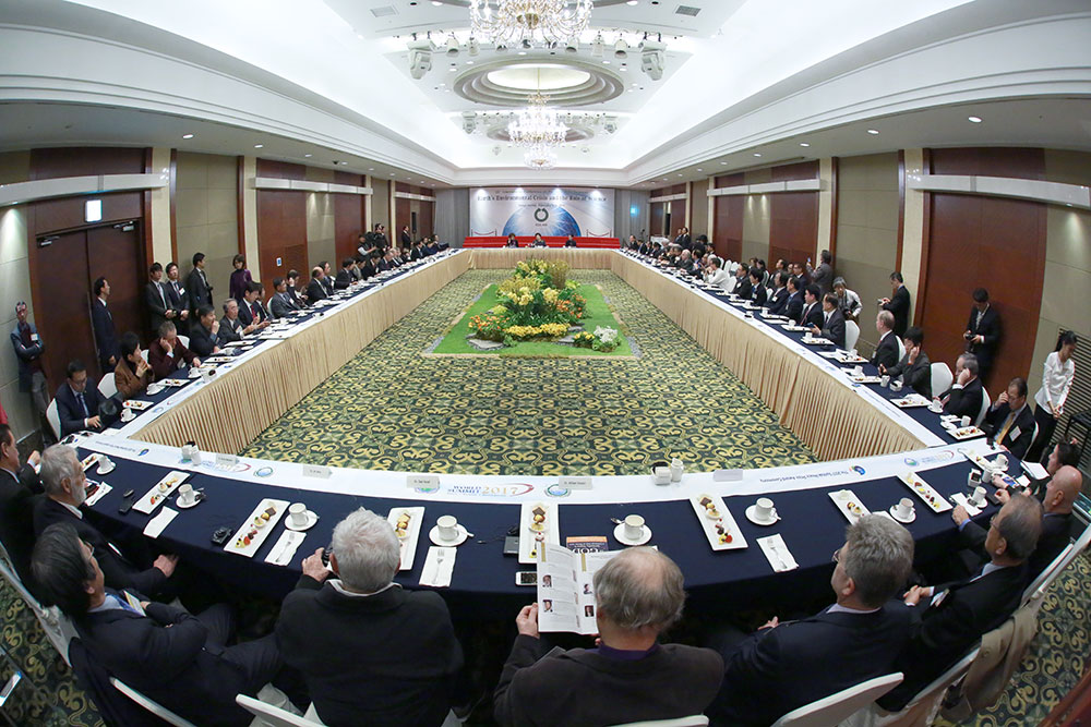 True Parents’ Providence for the Settlement of Cheon Il Guk – Part 6 15 his v20 322 20