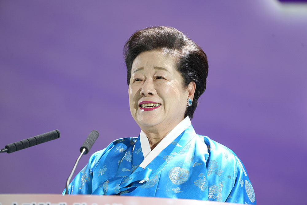 True Mother's Message at Special Japanese Worship of Hope 1 his v20 4 8