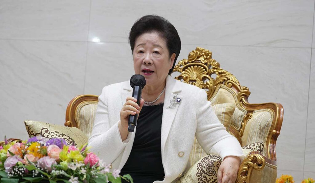 True Mother's message at a Special Gathering in Busan 1 tm0525