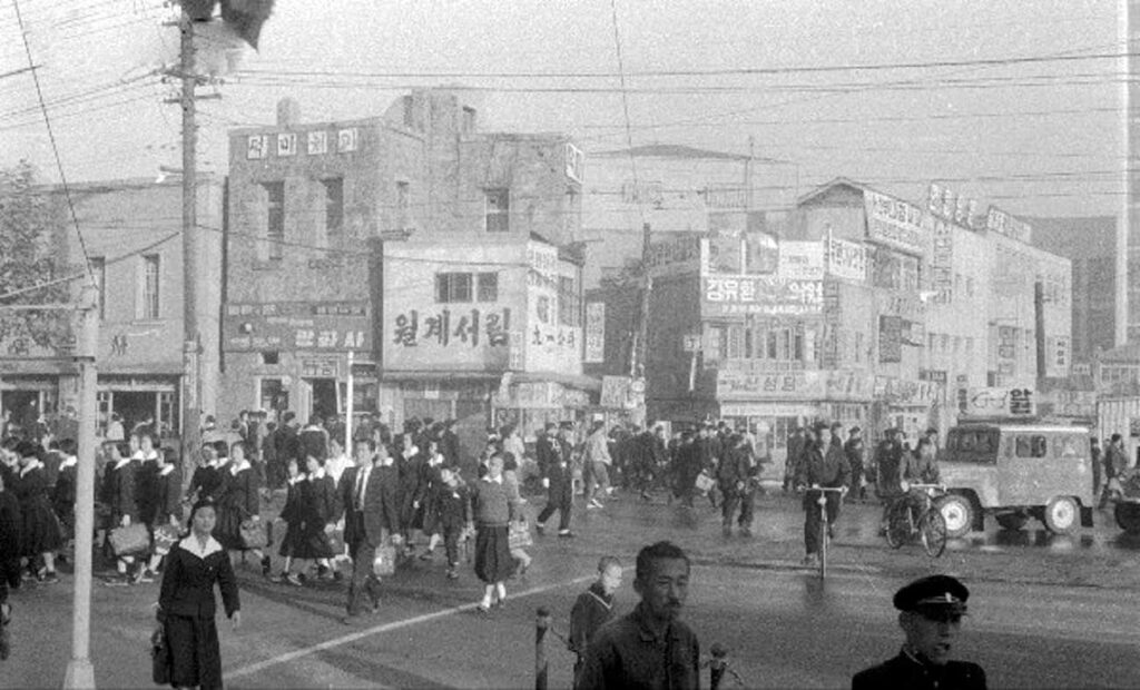 Seoul kwanghamun 1961 october