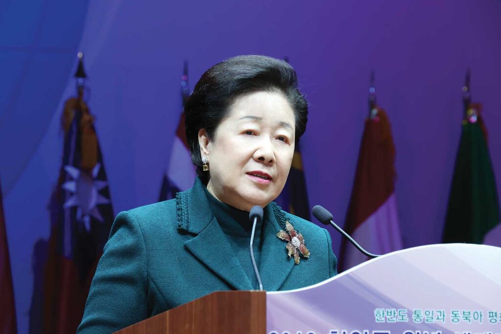 Implementing True Father’s Motto Globally 1 TM 20131215