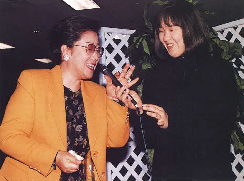 Mother's Directions to Members in Latin America 1 1996101