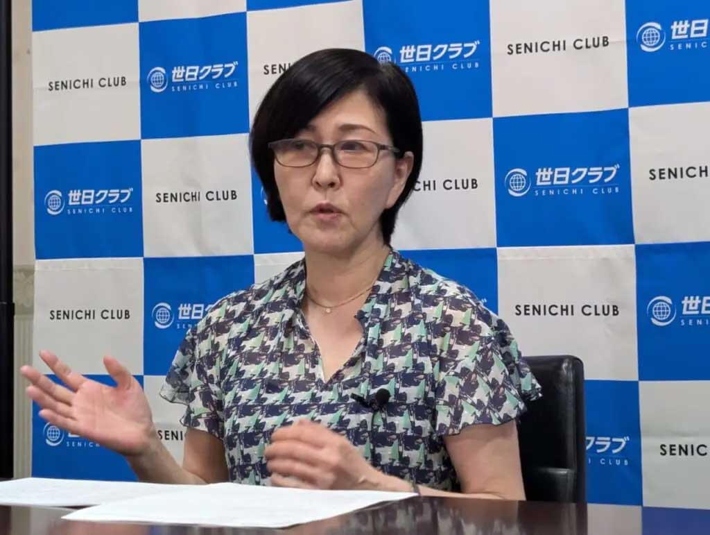 Media as First Power and Today’s Witch Hunts 1 Fukuda