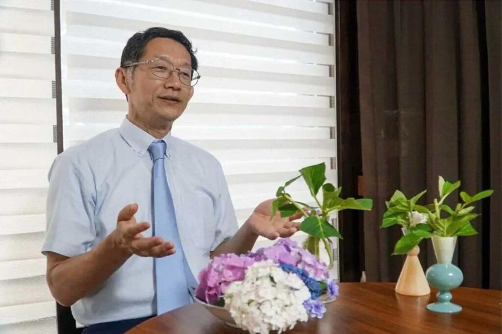 In Election Bid Citing Faith, Family, and Freedom 1 Ogasawara