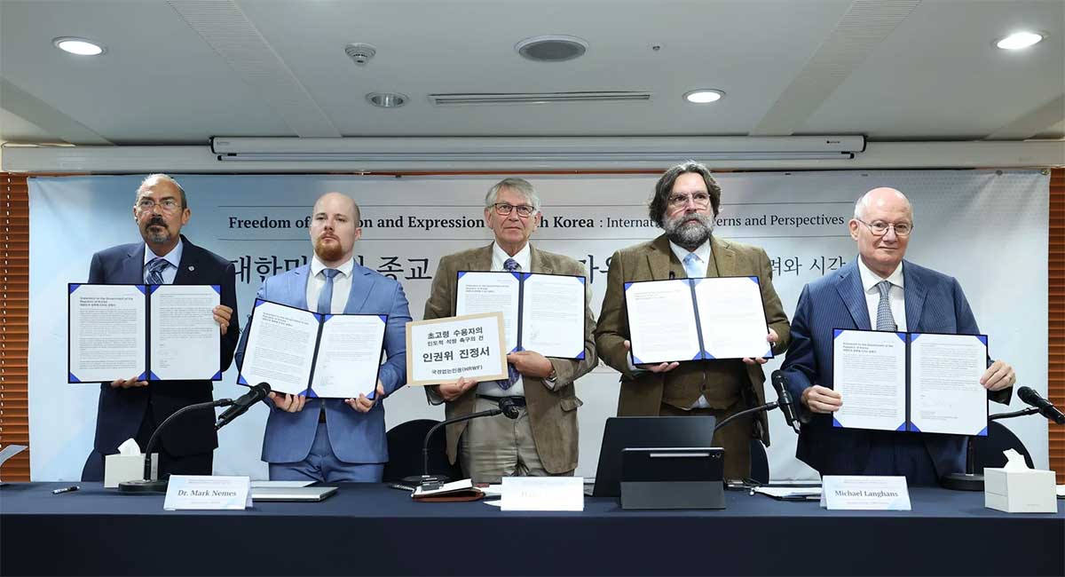 A Visit to the Seoul Detention Center and the Difficult Path of Religious Liberty in Korea 4 press conference