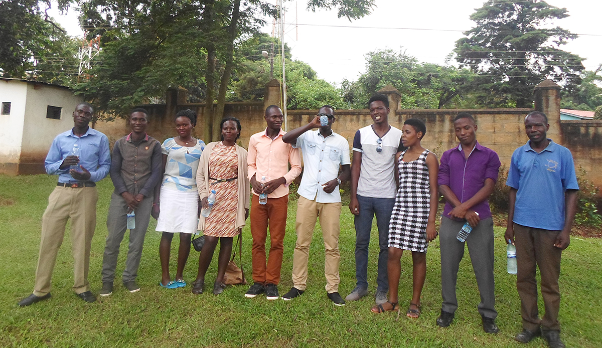 Uganda: Micro Gardening Project 4 SAM_2626