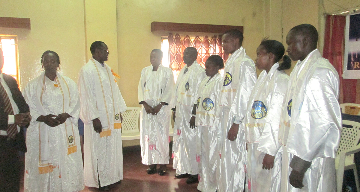 Kenya: Tribal Messiah Blessing and Children's Easter Workshop 2 ke-bl-ws (3)