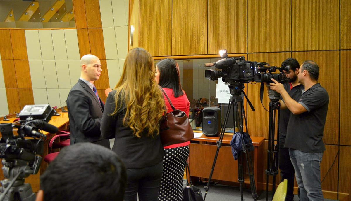 Paraguay: Debate on Drug Policy and Human Rights 4 para-wfwp16 (4)